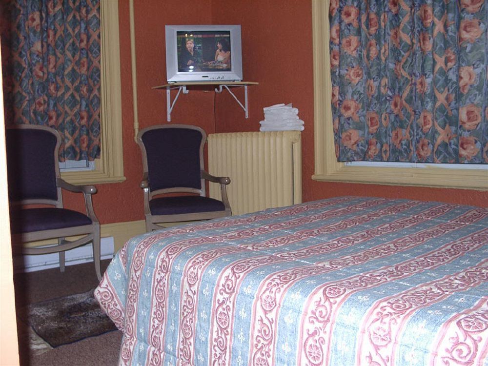 Hotel Arena Palace Montreal Bagian luar foto