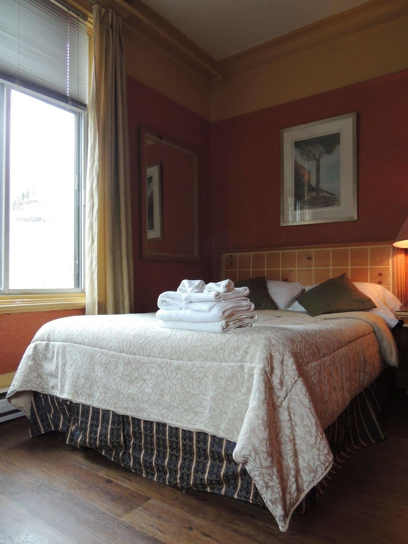 Hotel Arena Palace Montreal Bagian luar foto