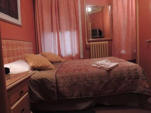 Hotel Arena Palace Montreal Bagian luar foto