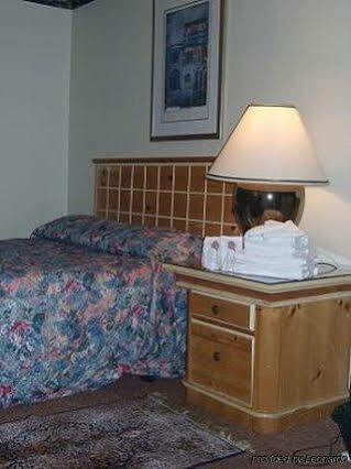 Hotel Arena Palace Montreal Bagian luar foto